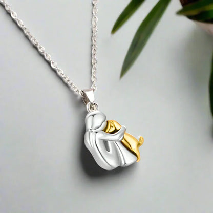 Elivo™ | Collier pendentif Étreinte