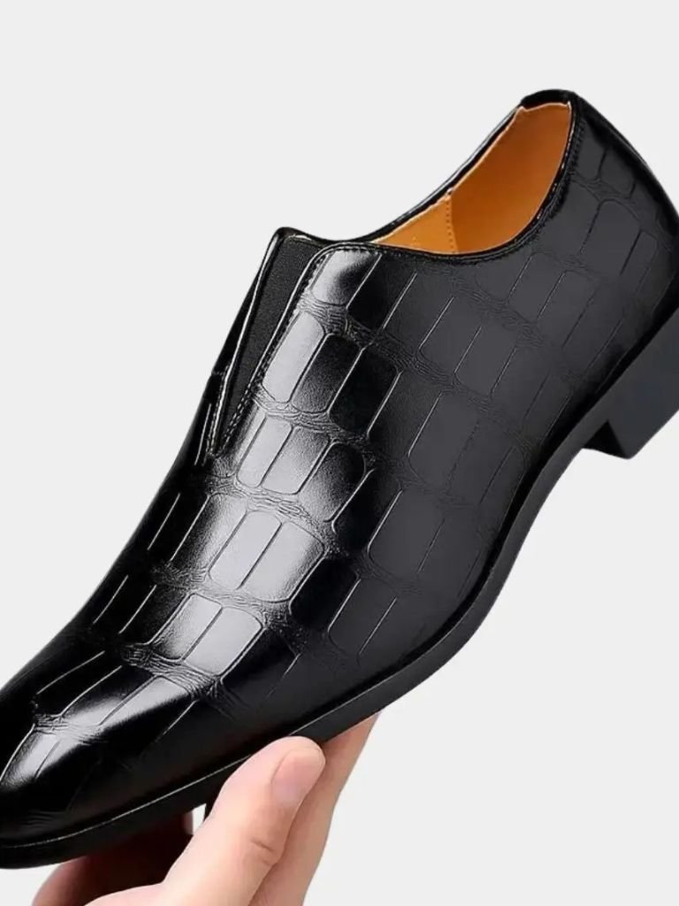 Noir / US 5.5 / EU 38 / UK 5